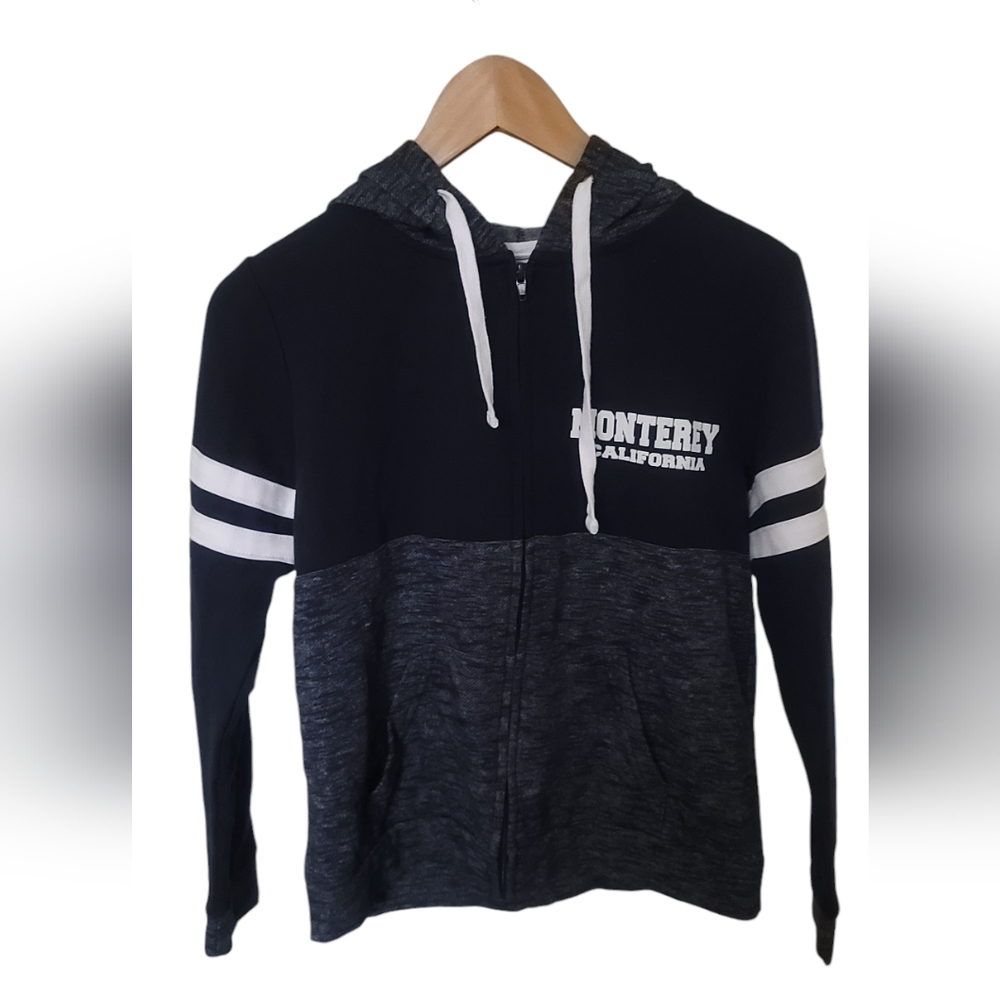 Liquid Energy Apparel Black & Gray Cotton BIend Zip-Up Hoodie. SIZE S